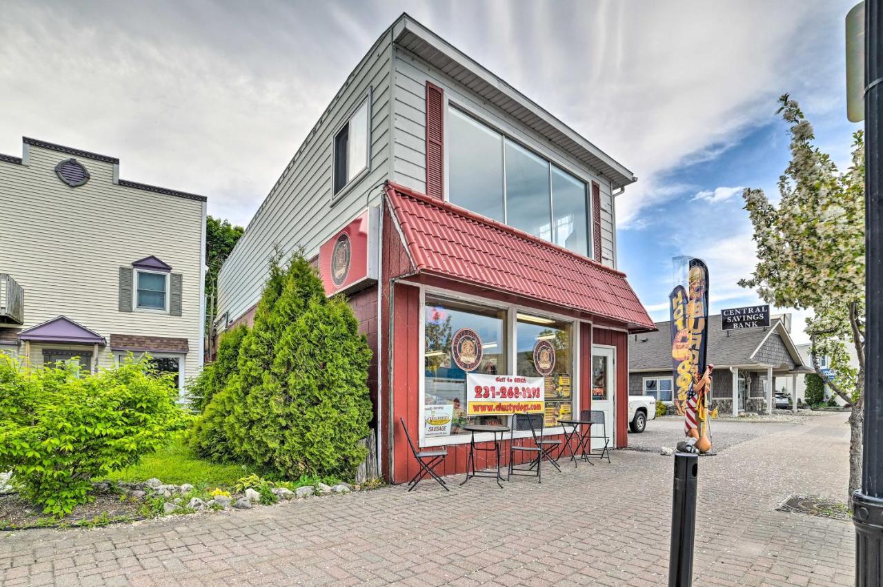 Walkable St Ignace Condo With Lake Huron Views Saint-Ignace Extérieur photo