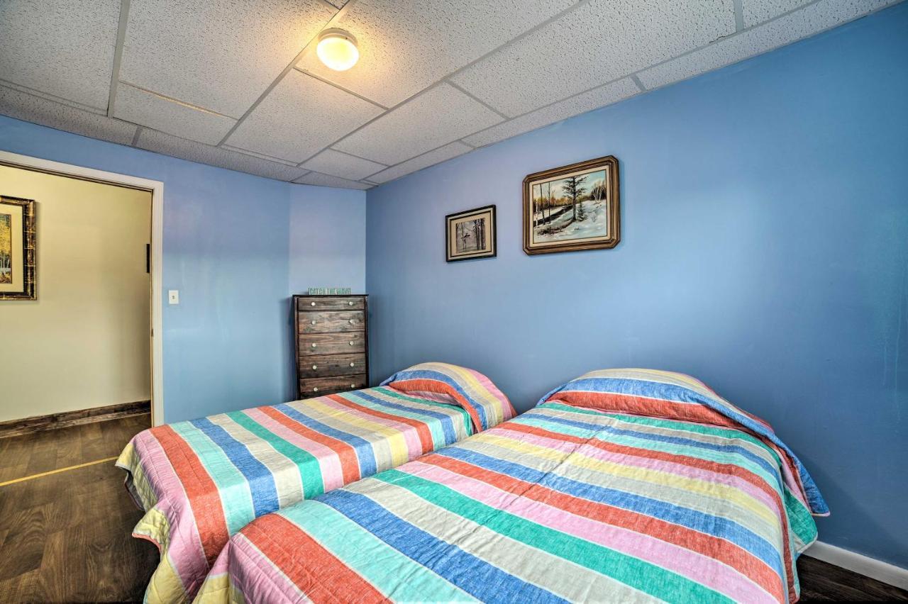 Walkable St Ignace Condo With Lake Huron Views Saint-Ignace Extérieur photo